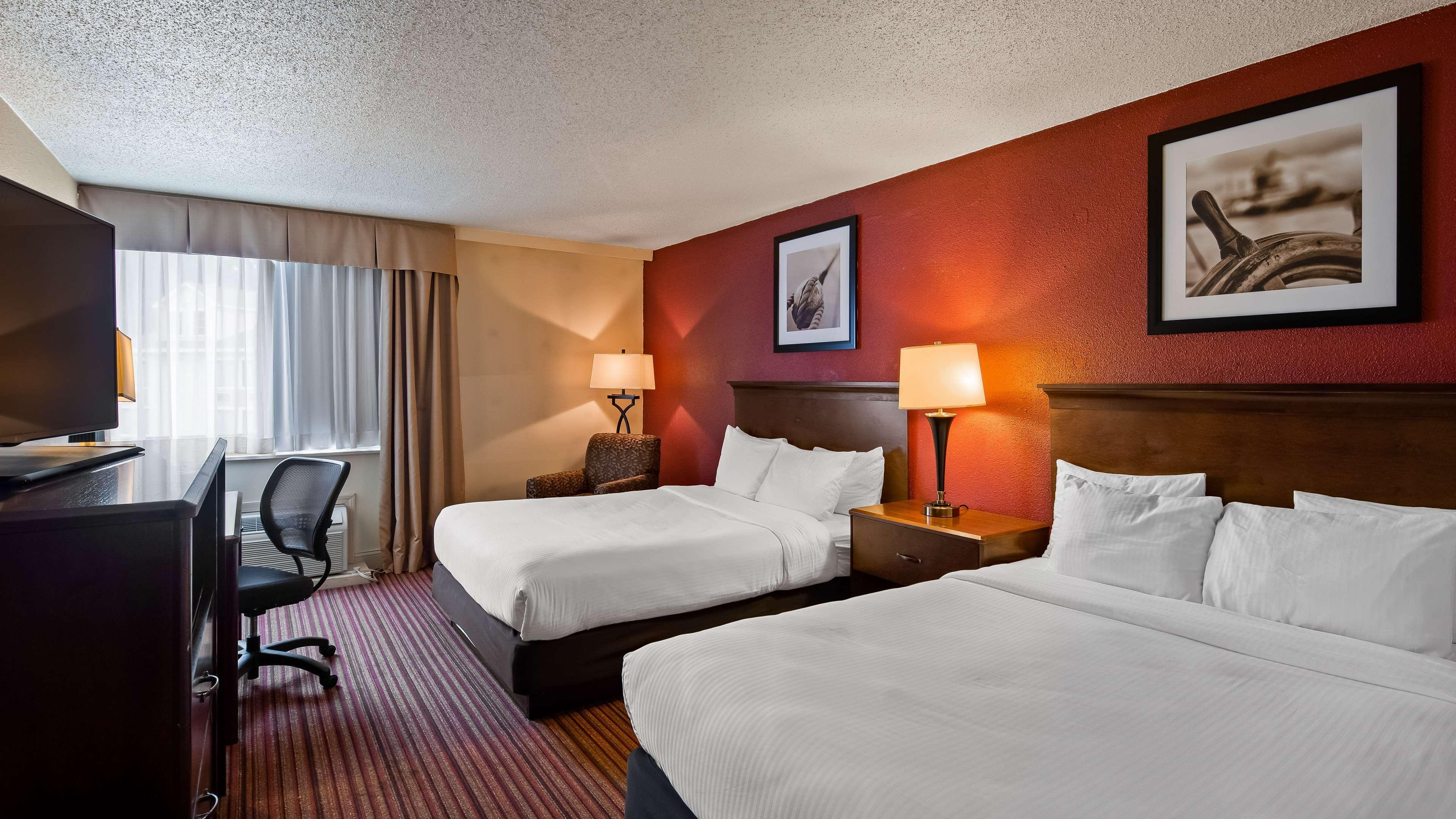 Western Merry Manor 3*
