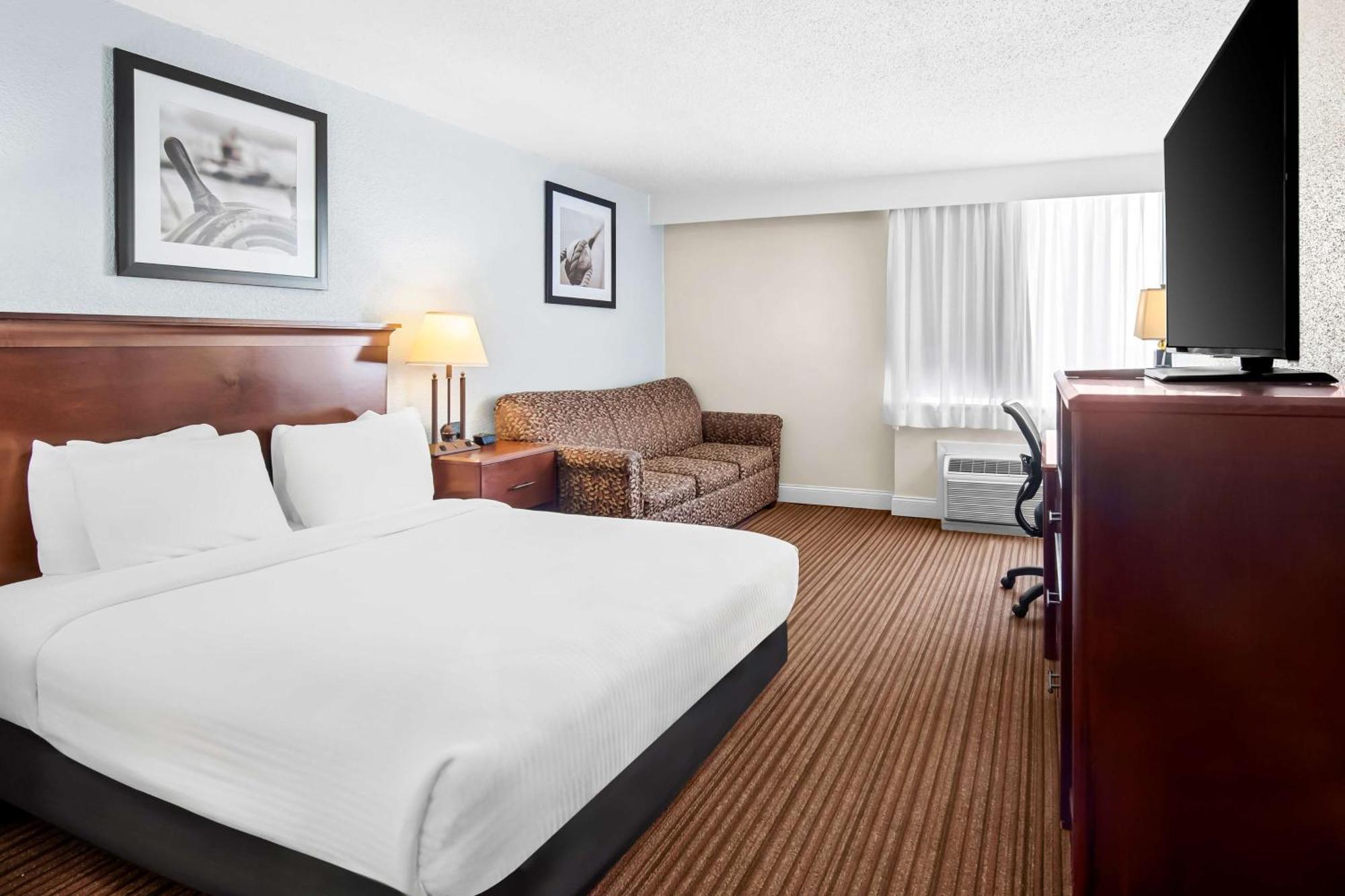 Western Merry Manor 3*
