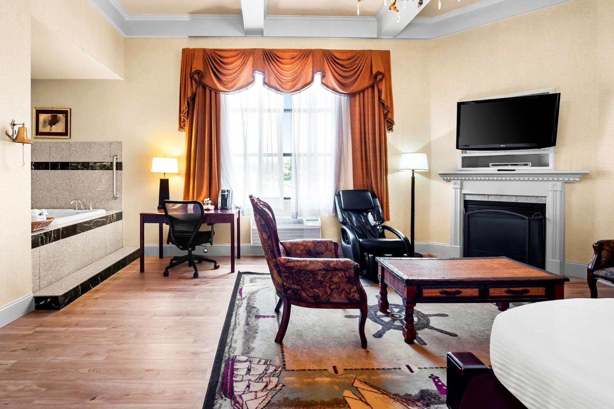 Western Merry Manor Hotel 3*